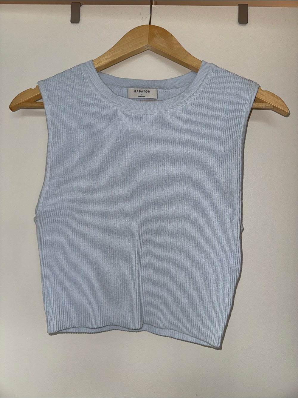 Babaton Sculpt Knit Muscle Tank in Iceberg Blue Size Small